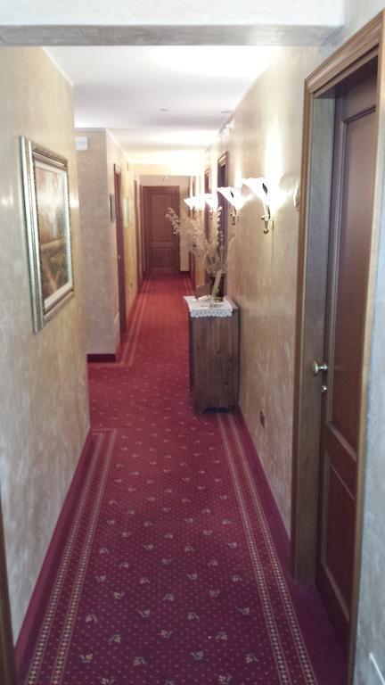 Hotel Pesek San Dorligo della Valle Esterno foto