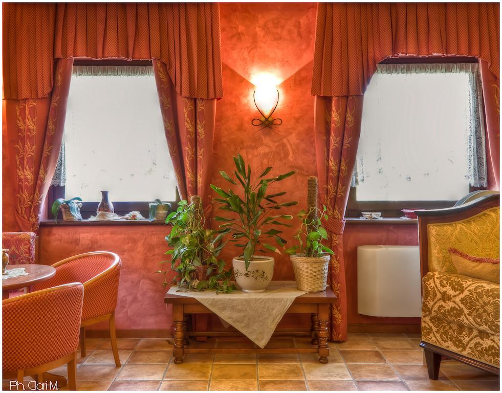 Hotel Pesek San Dorligo della Valle Esterno foto