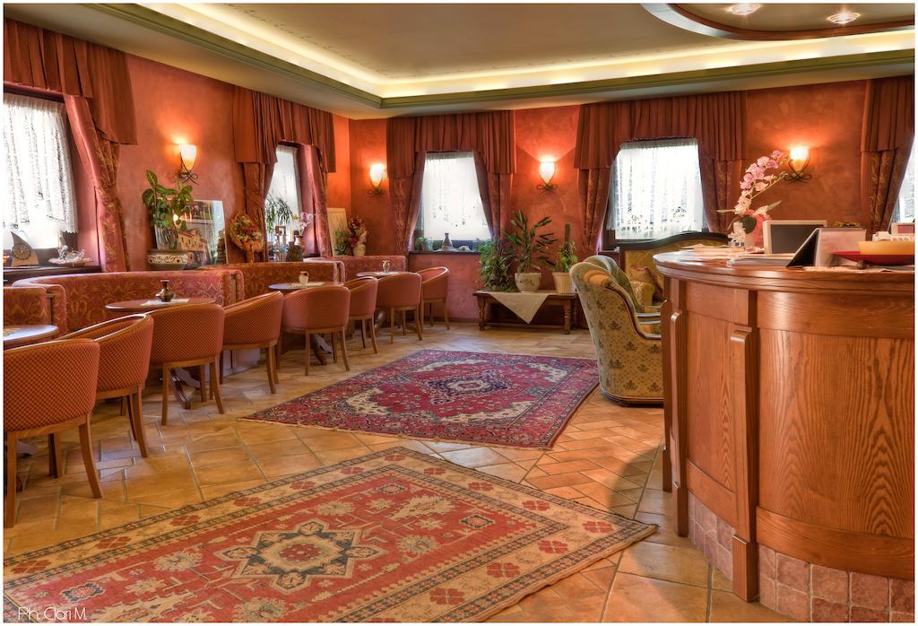 Hotel Pesek San Dorligo della Valle Esterno foto