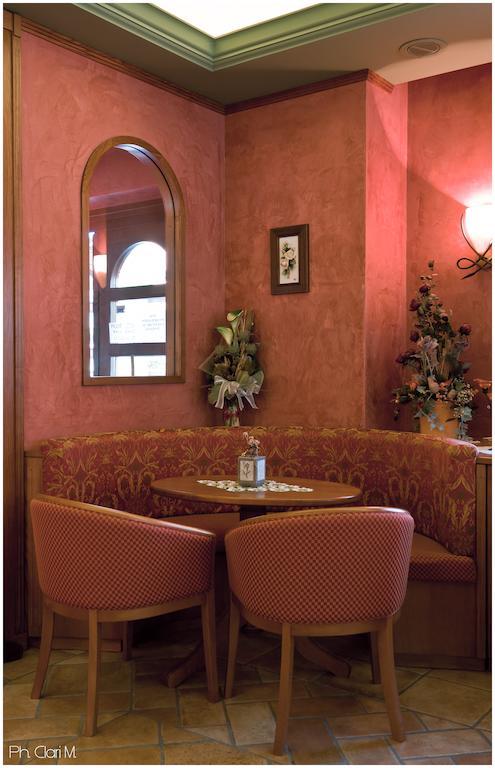 Hotel Pesek San Dorligo della Valle Esterno foto