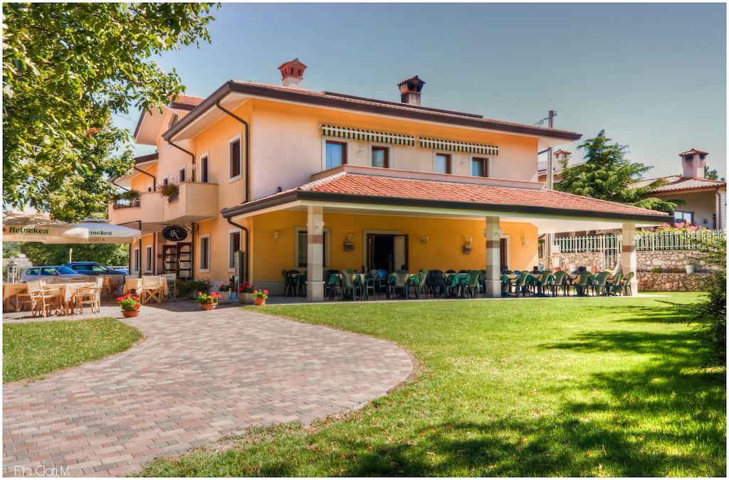 Hotel Pesek San Dorligo della Valle Esterno foto